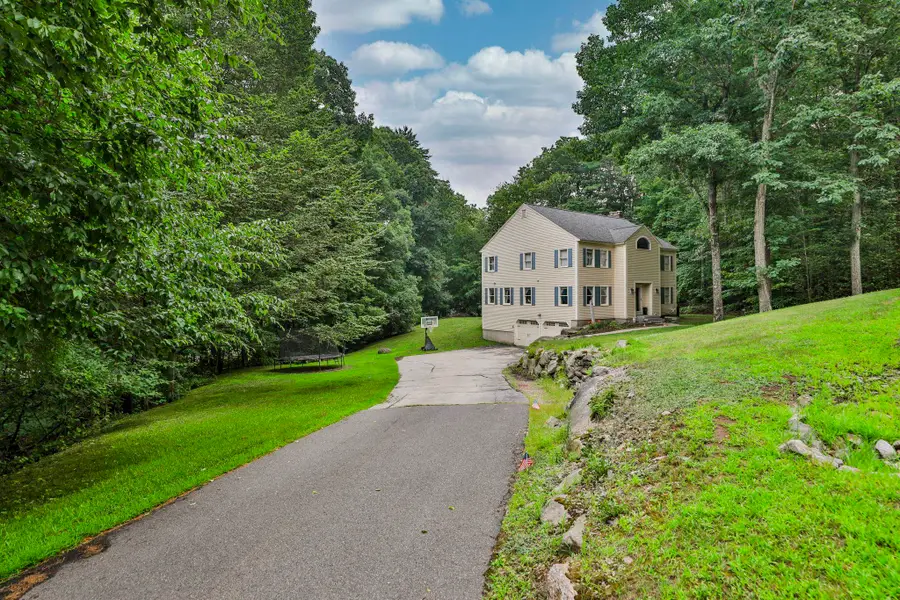 41 Wellesley Drive, Bedford, NH 03110 - #3