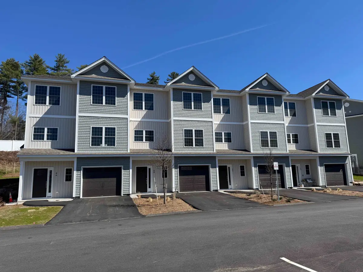4C Dearborn Circle, Goffstown, NH 03045 - #1