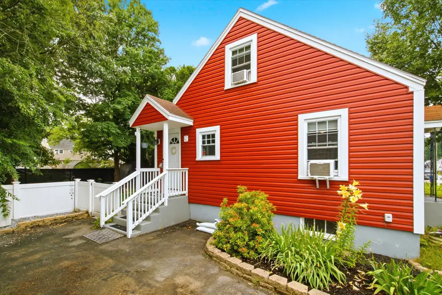 115 Flint Street, Manchester, NH 03103 - #2