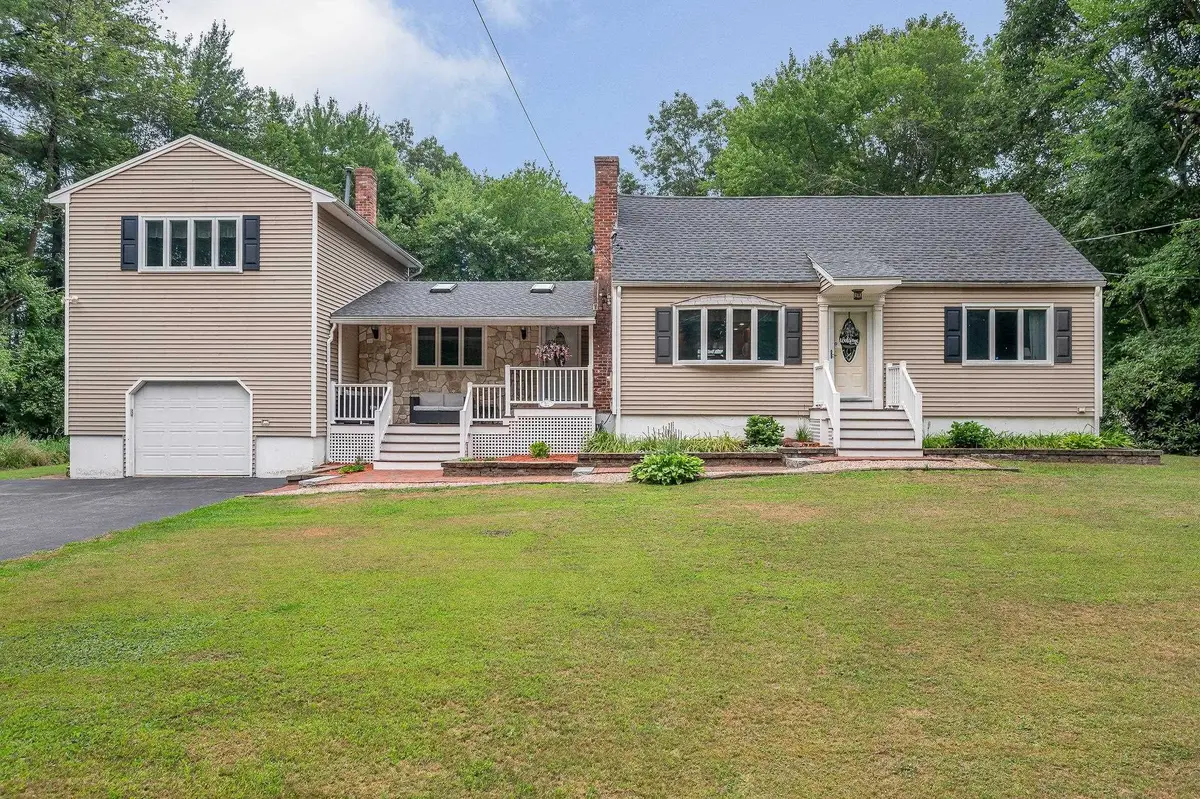 31 Leonard Drive, Pelham, NH 03076 - #1