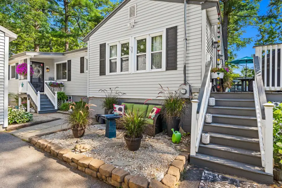 66 Worthley Avenue, Seabrook, NH 03874 - #3