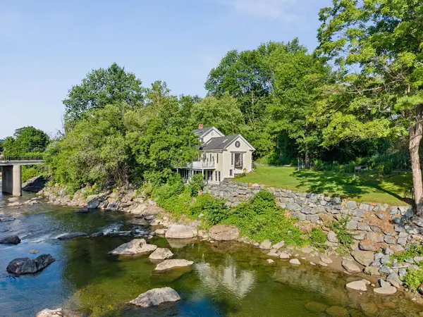 16 Church Street, Woodstock, VT 05091