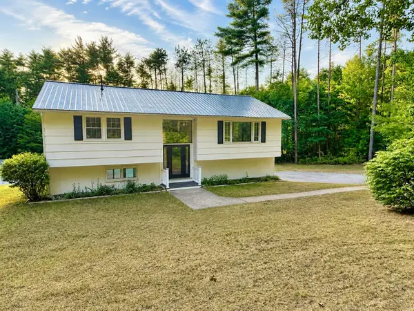 12 Hethlon Road, Canterbury, NH 03224