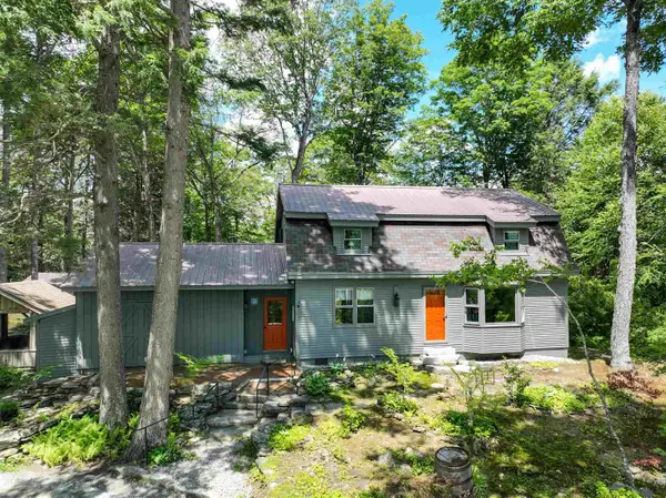 66 Upper Oak Hill Road, Newfane, VT 05345