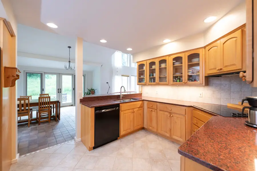 3755 Quechee Main Street #1B, Hartford, VT 05059 - #3
