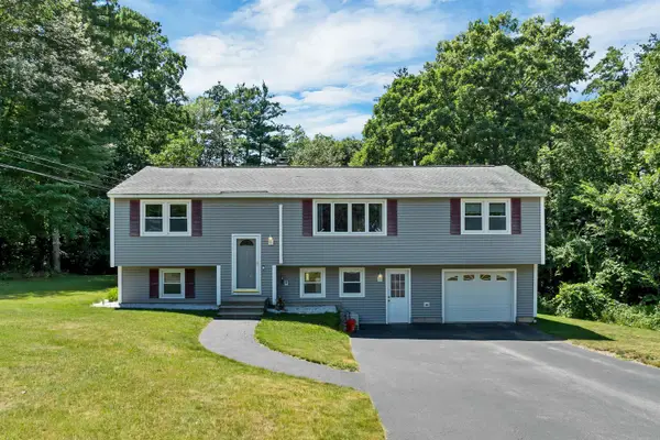9 Bunker Hill Drive, Londonderry, NH 03053