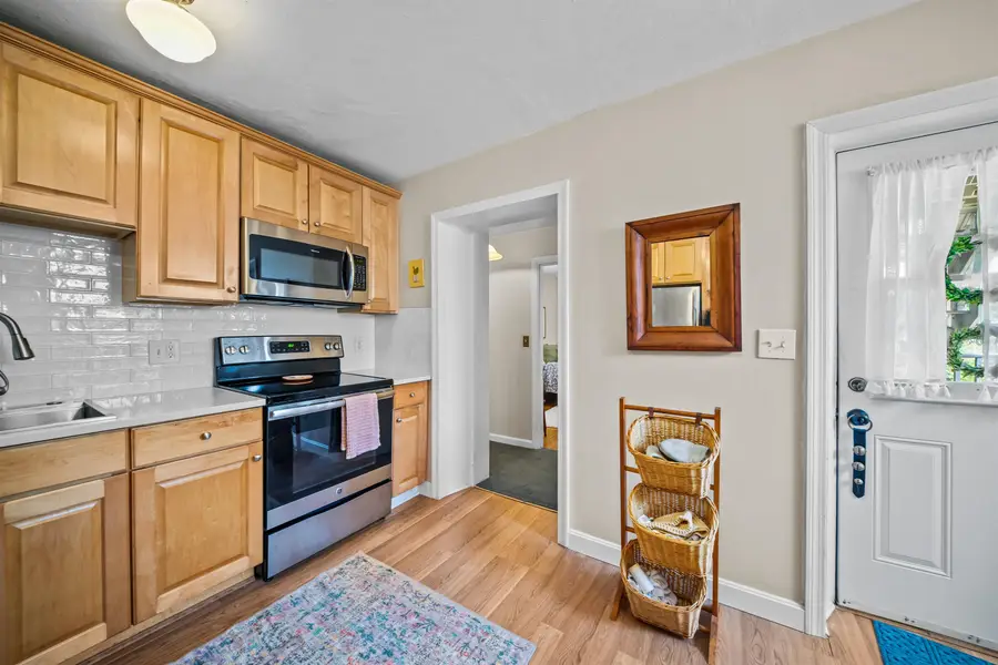 426 Second Street #1, Rollinsford, NH 03869 - #3