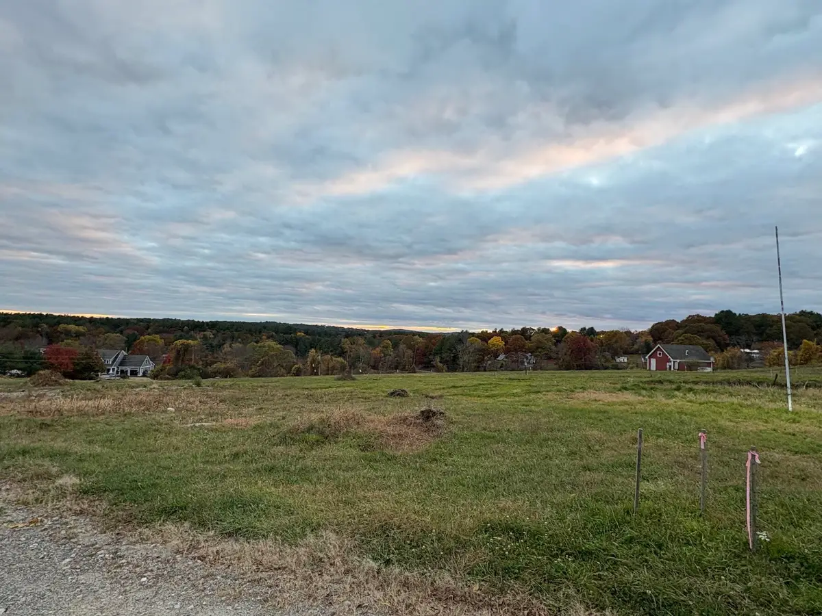 31 Pasture Lane, Pelham, NH 03076 - #1