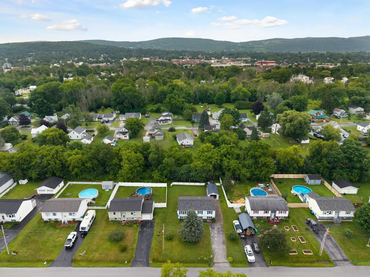 31 Adams Street, Saint Albans, VT 05478-2100 - #1