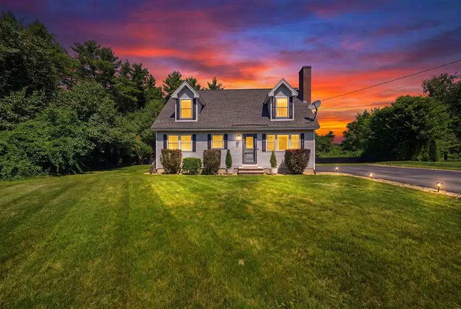 27 Old Manchester Road, Raymond, NH 03077 - #3