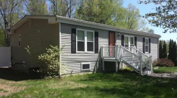 13 Squire Ridge Road, Hampstead, NH 03841
