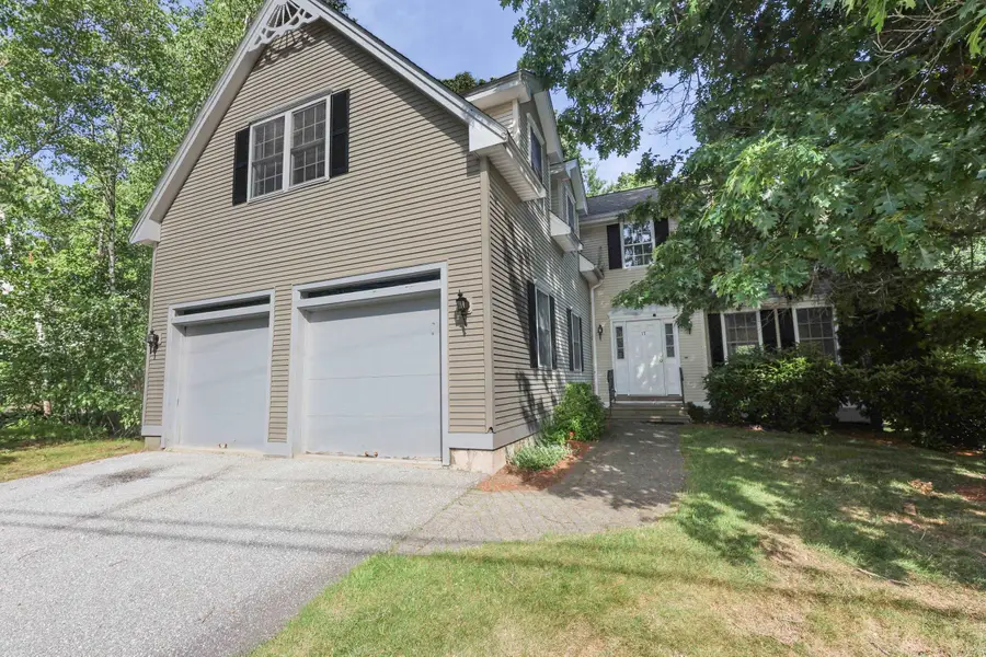 17 Glencliff Way, Nashua, NH 03063 - #3