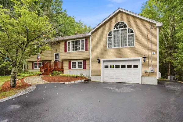 6 Birch Court, Raymond, NH 03077