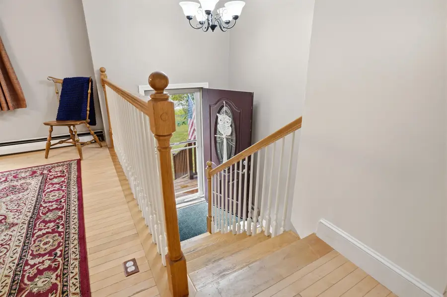 6 Birch Court, Raymond, NH 03077 - #3