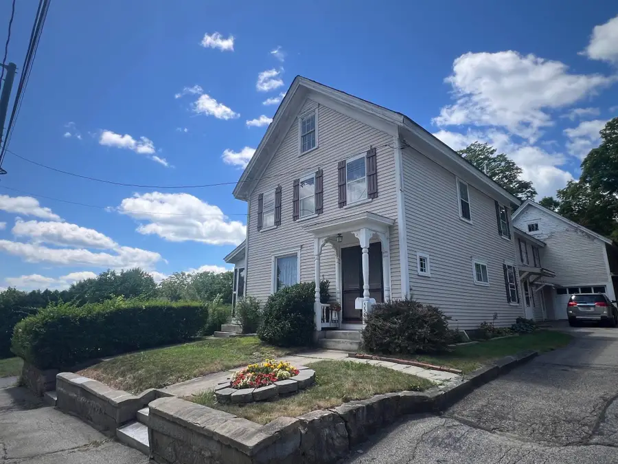 556 Main Street, Farmington, NH 03835 - #2