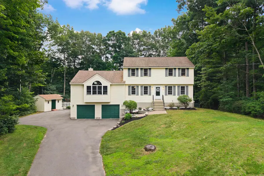 21 Kristin Drive, Derry, NH 03038 - #3