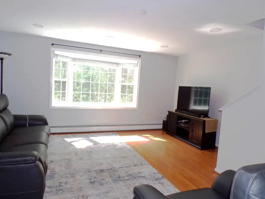 6 Pleasant Street, Hooksett, NH 03106 - #2