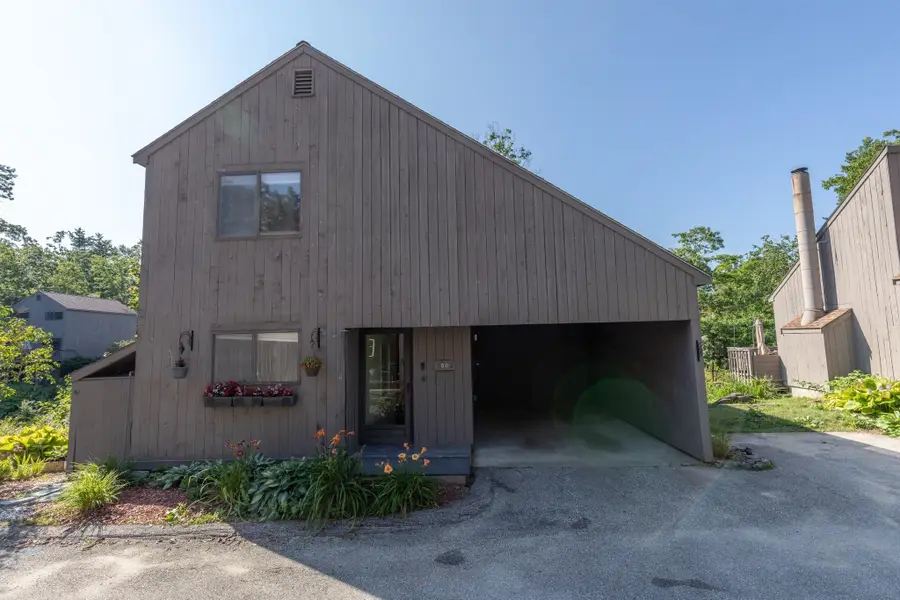 48 Coburn Woods Drive, Nashua, NH 03063 - #2