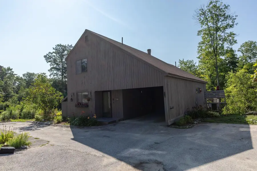 48 Coburn Woods Drive, Nashua, NH 03063 - #3