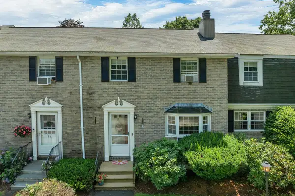69 Fieldstone Drive, Londonderry, NH 03053