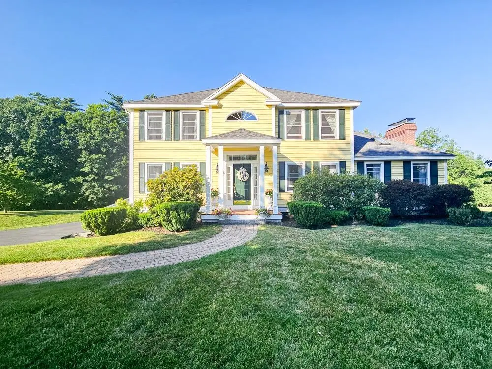 28 Pheasant Run, East Kingston, NH 03827 - #1