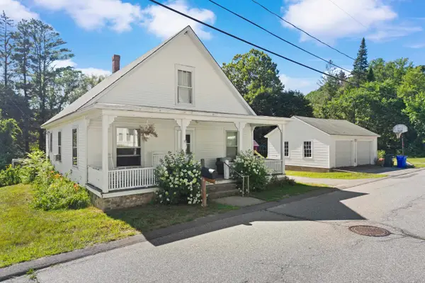 11 Summer Street, Goffstown, NH 03045