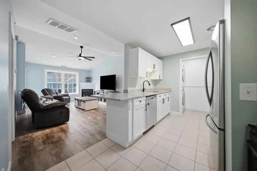 6 Crestview Circle #138, Londonderry, NH 03053 - #3