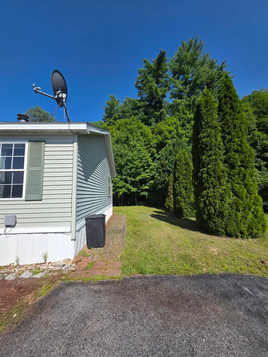 9 Ash Street, Epsom, NH 03234 - #3