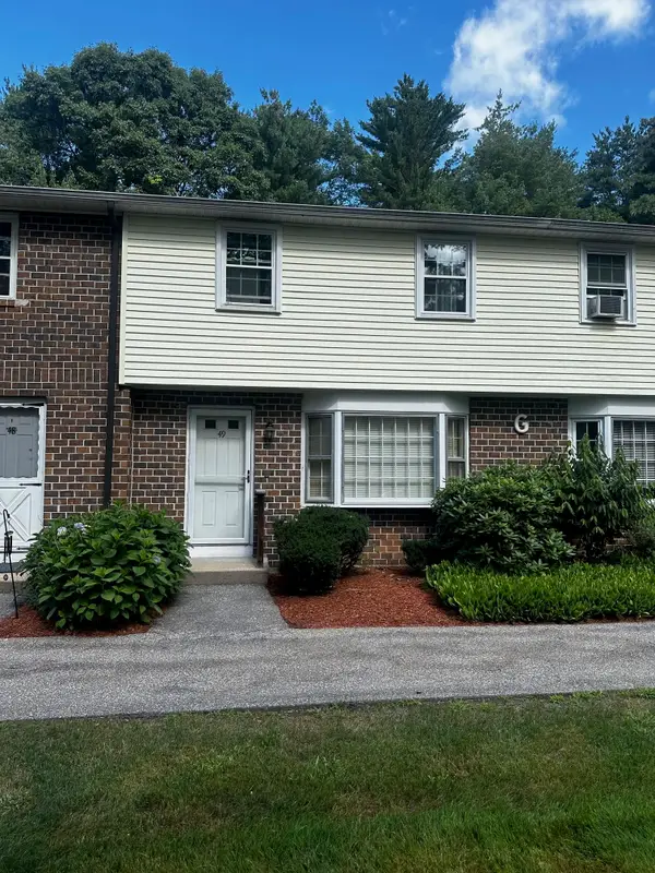 49 Oakridge Drive, Londonderry, NH 03053
