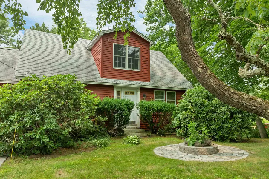 4 Highland Avenue, Goffstown, NH 03045 - #3