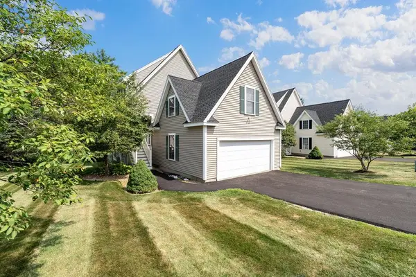 19 Footbridge Lane, Dover, NH 03820