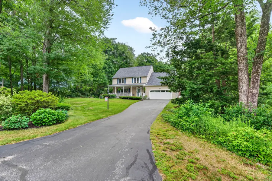 8 King Henry Drive, Londonderry, NH 03053 - #3