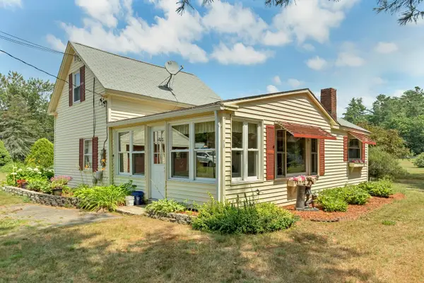 28 Salmon Falls Road, Rochester, NH 03868