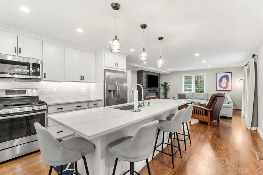 21 Foxglove Court, Nashua, NH 03062 - #3