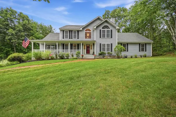 17 Laurel Road, Hooksett, NH 03106