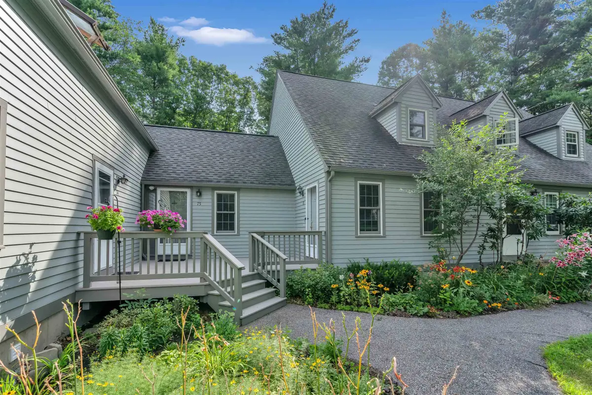 76 Glengarry Drive, Stratham, NH 03885 - #1