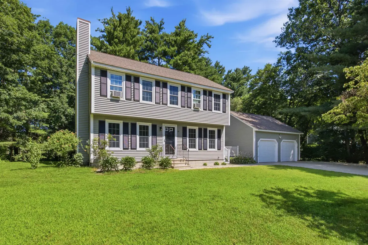 29 Chase Brook Circle, Litchfield, NH 03052 - #1