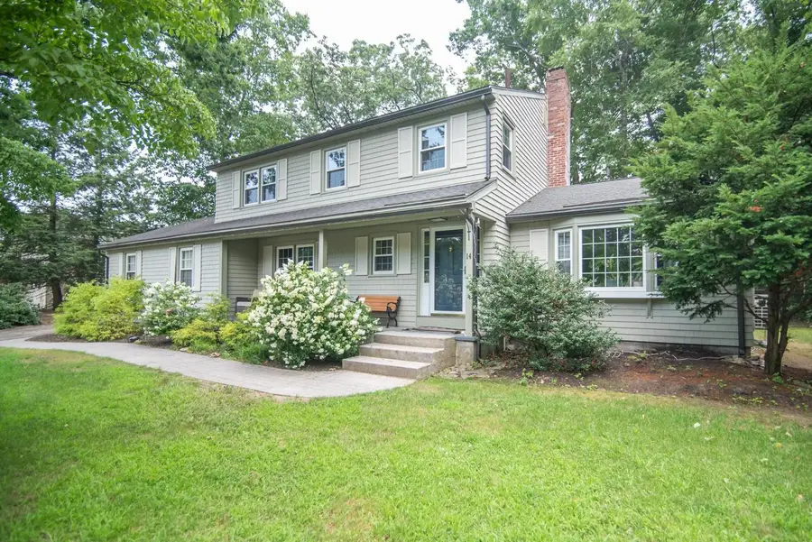 14 Birch Hill Drive, Nashua, NH 03063 - #2
