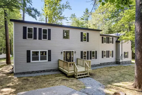 1305 Old Hillsboro Road, Henniker, NH 03242