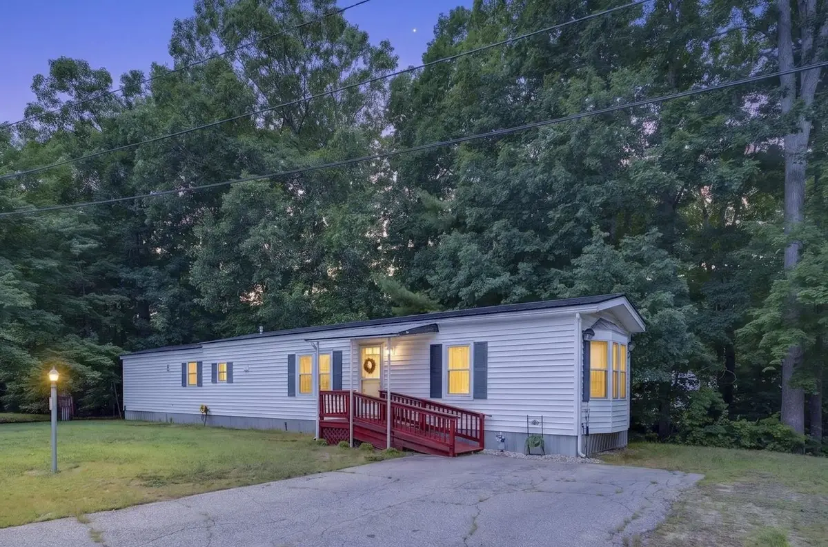 19 Village Drive, Raymond, NH 03077 - #1