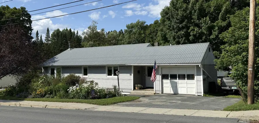 447 Concord Avenue, Saint Johnsbury, VT 05819 - #2