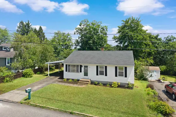 29 Devco Drive, Manchester, NH 03103