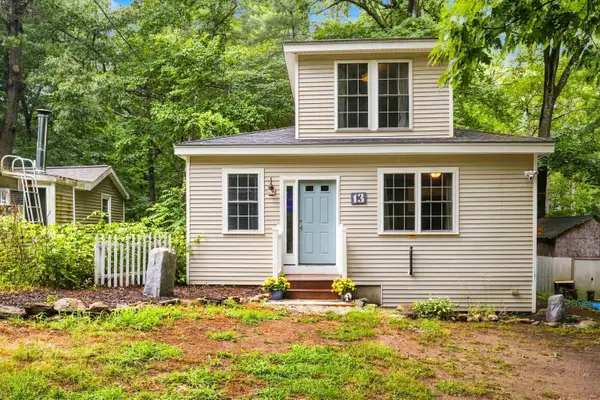 13 Charlestown Place, Derry, NH 03038