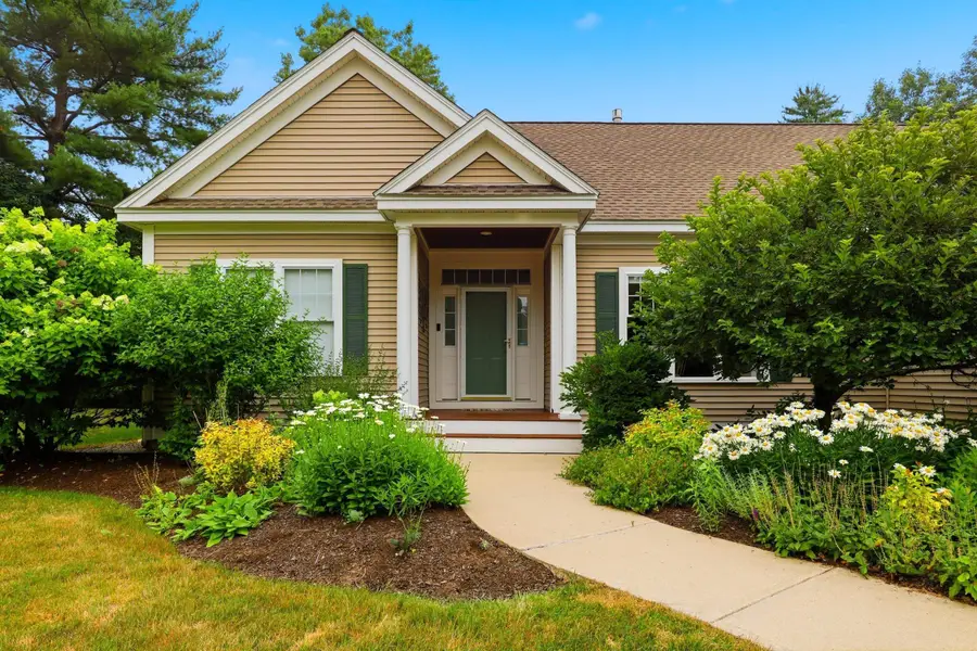 17 Hancock Drive, Bedford, NH 03110 - #3
