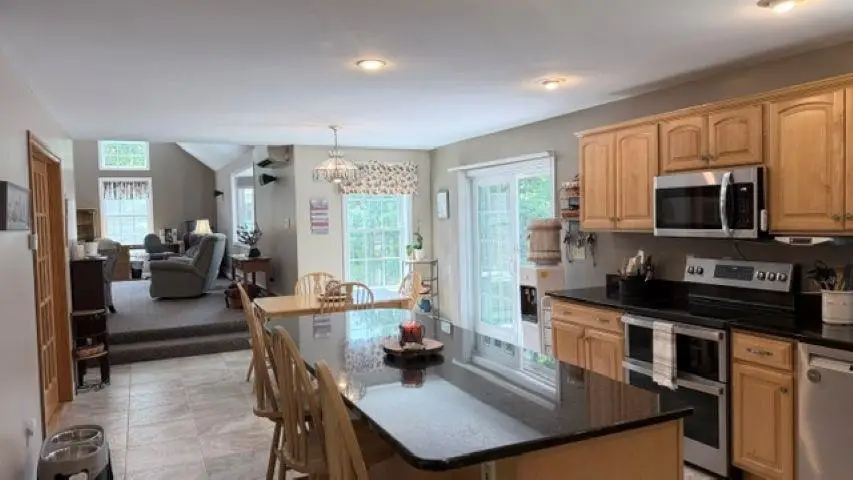 5 Grace Drive, Hudson, NH 03051 - #3