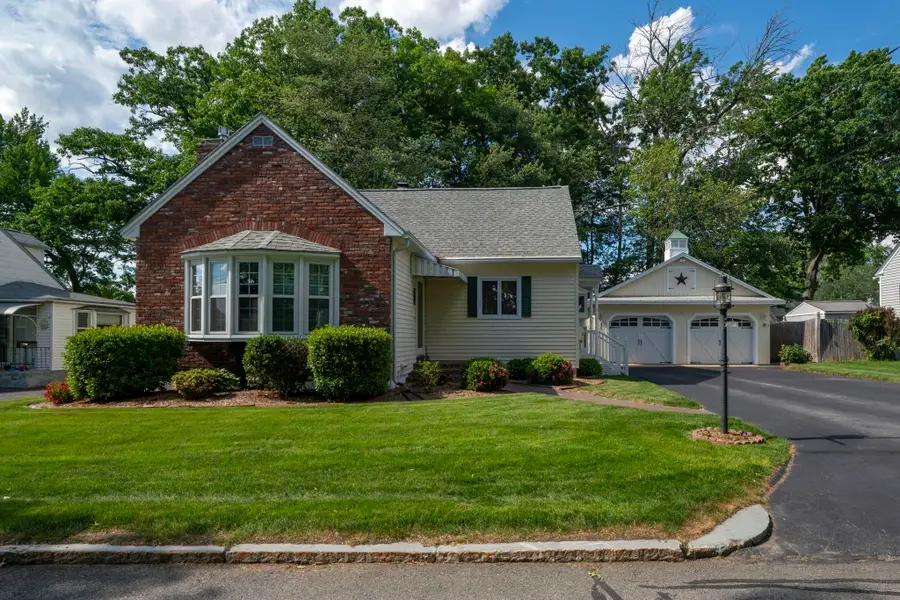 128 Holly Avenue, Manchester, NH 03103 - #2