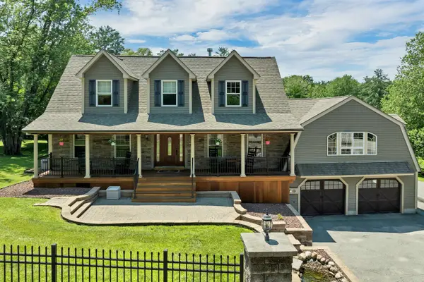98 Robinson Road, Hudson, NH 03051
