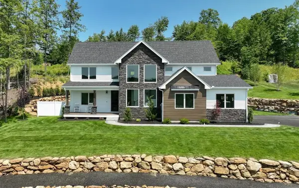 25 Indian Rock Road, Bedford, NH 03110