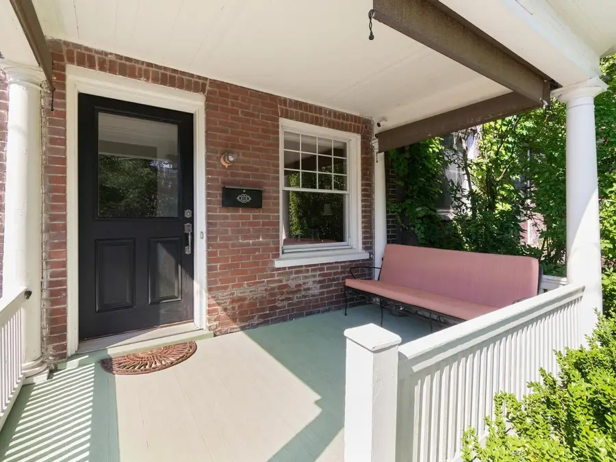274 College Street, Burlington, VT 05401 - #3