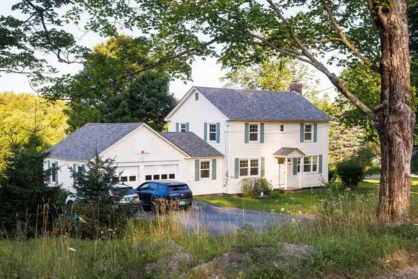 56 Park Laughton Road, Dummerston, VT 05346